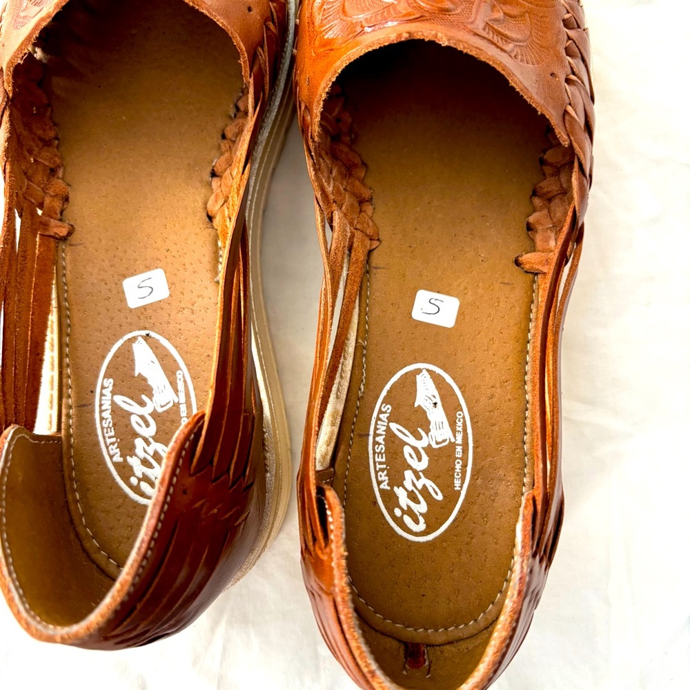 Itzel Huarache Mexican Sandal Hand Made Tooled Slip On Leather Comfy Size 6 - Picture 11 of 14
